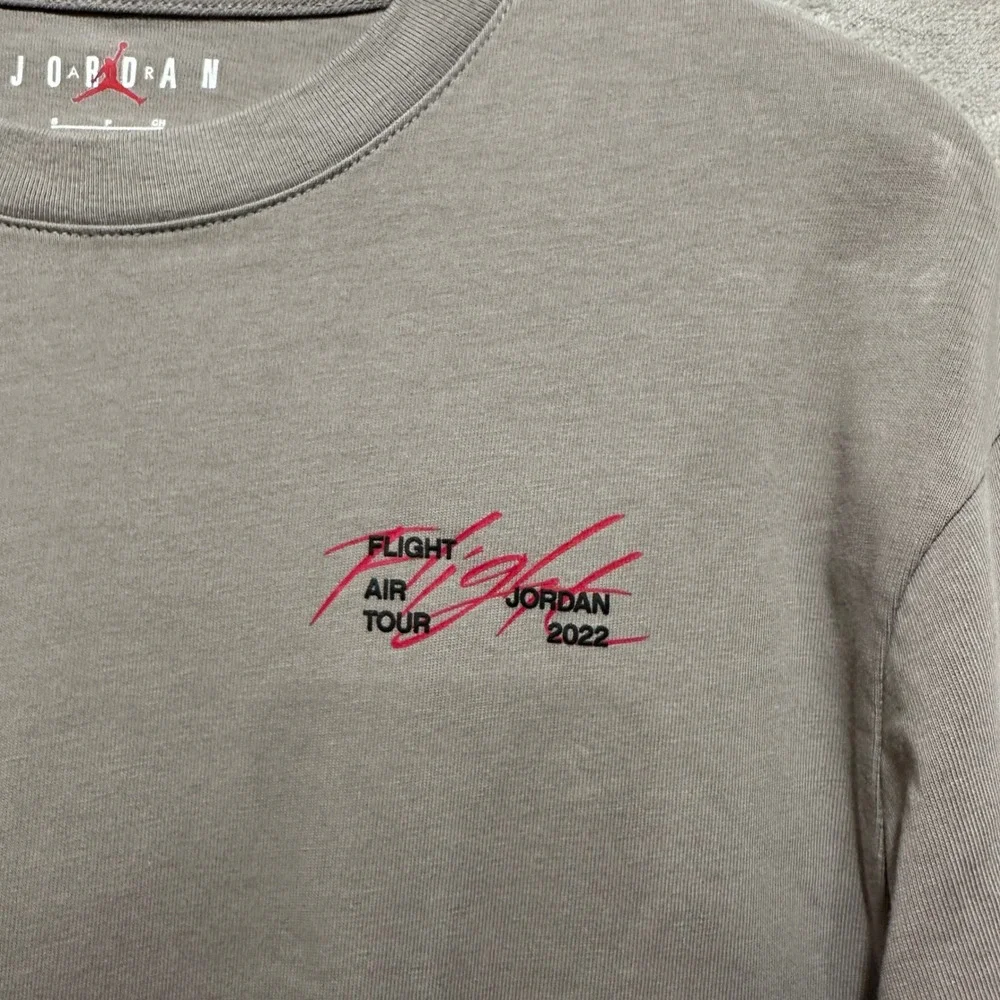 Jordan Flight Air Tour 2022 Long Sleeve T-Shirt Light Brown Mens S DM0846-016